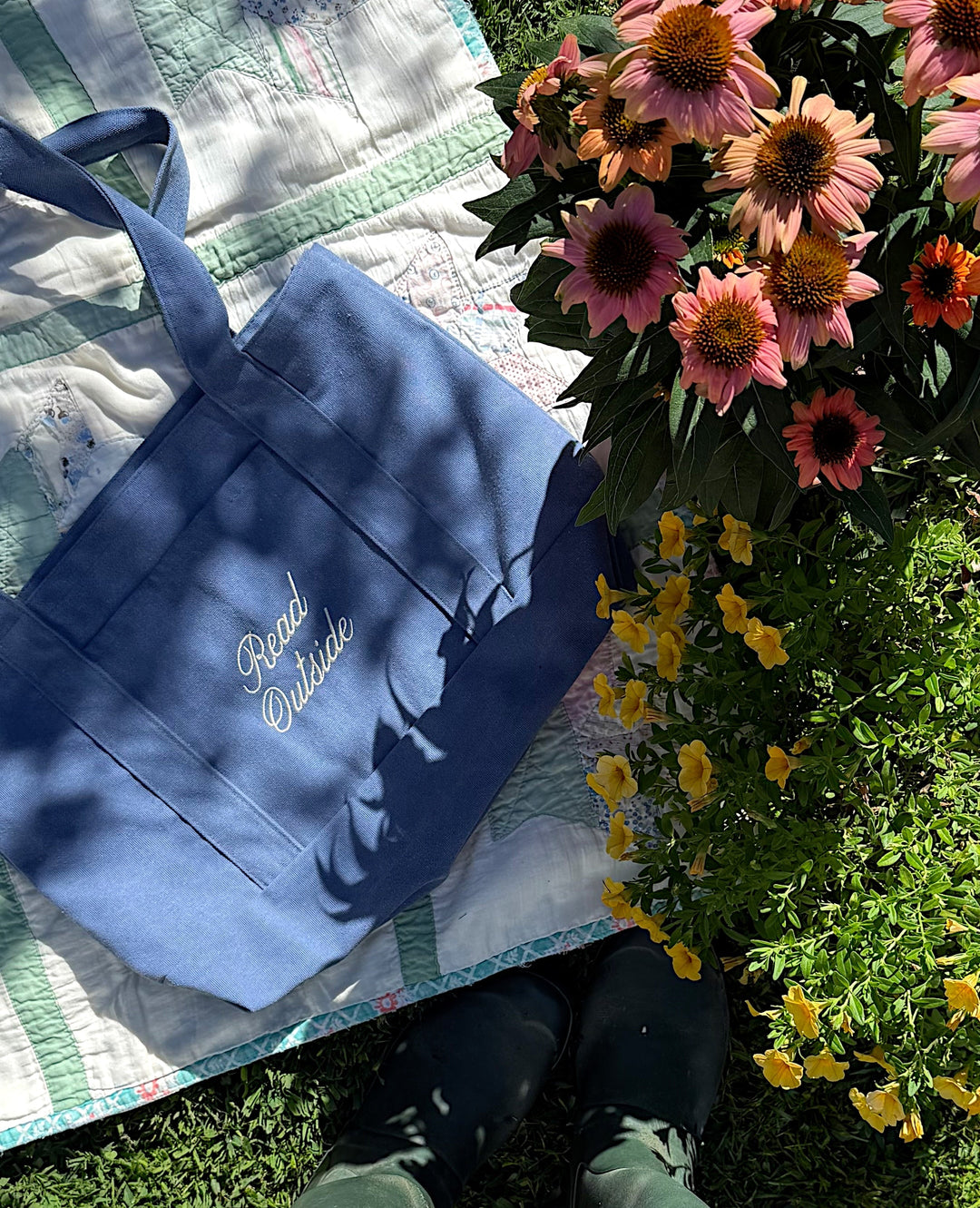 Read Outside Tote