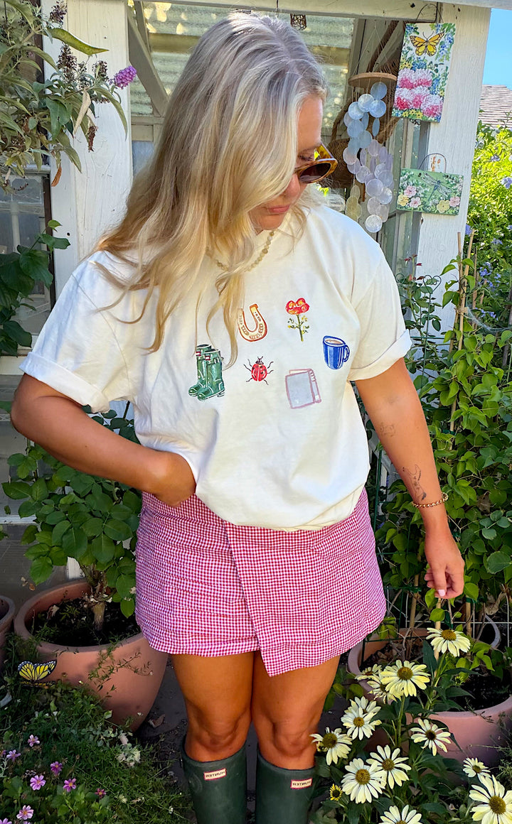 Reading in the Garden Tee